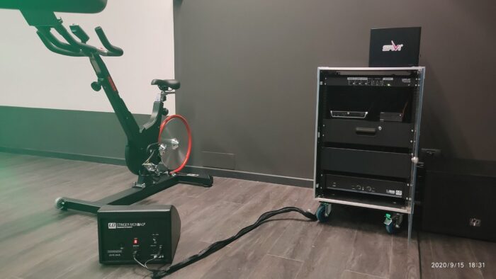 Spinning virtual amb il·luminació espectacular. AudiovisualEs Mister Mix